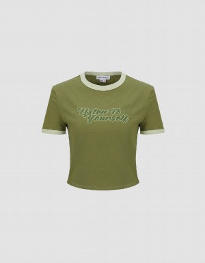 Camiseta Urban Revivo Letter Printed Crew Neck Regular Mujer Verdes | LRO4523XO