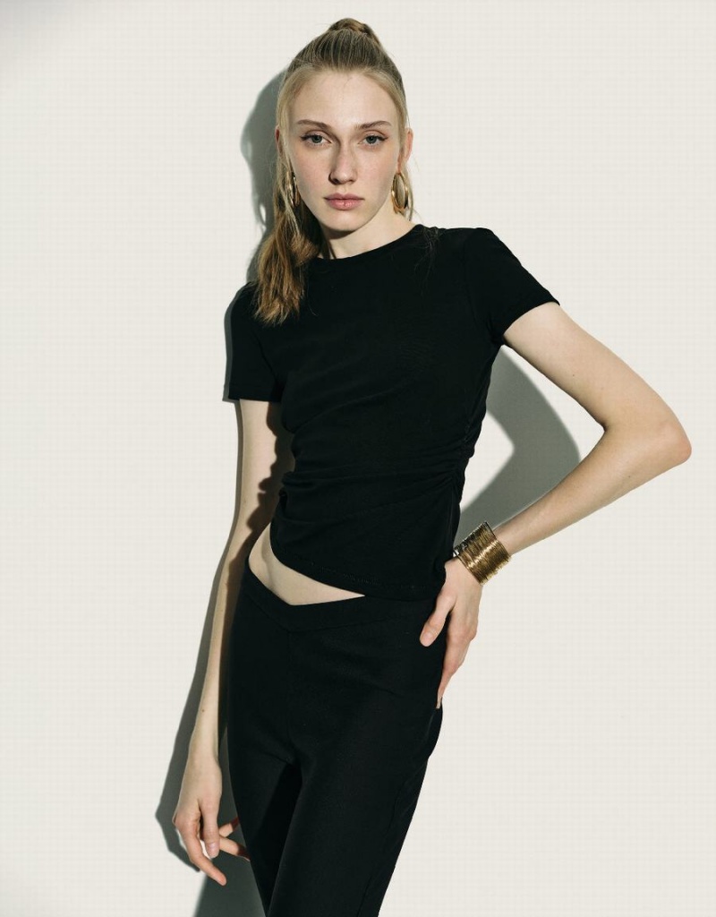 Camiseta Urban Revivo Asymmetric Ruched Mujer Negros | YTS2575JK