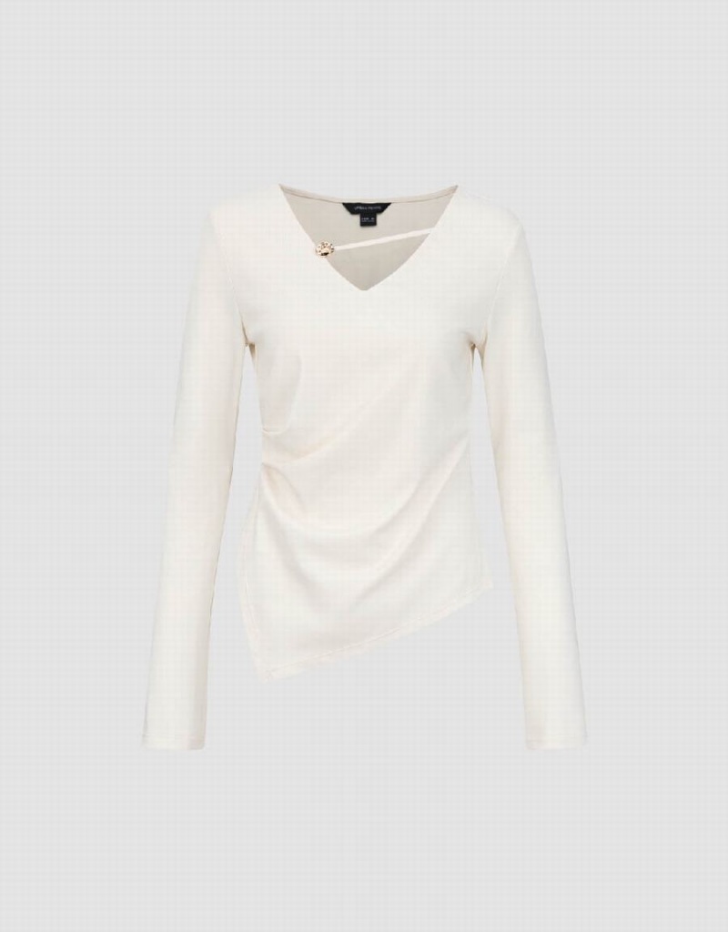 Camiseta Urban Revivo Asymmetric V-Neck Flaco Mujer Blancos | XDB2993AW