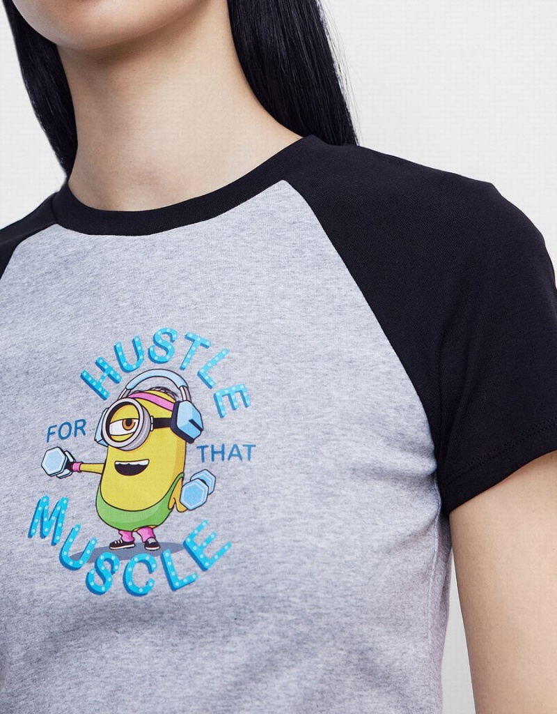 Camiseta Urban Revivo Minions Raglan Mujer Grises | ZQW80100DQ