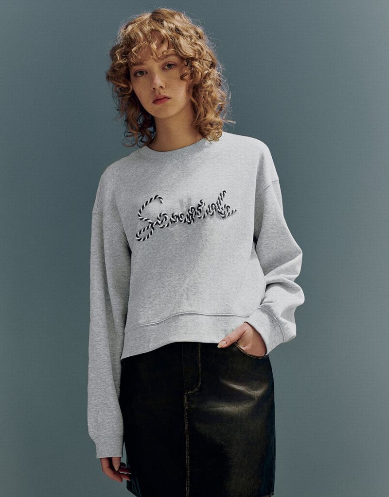 Sudaderas Urban Revivo Letter Embroidered Crew Neck Loose Mujer Grises Claro | IXV2492NW