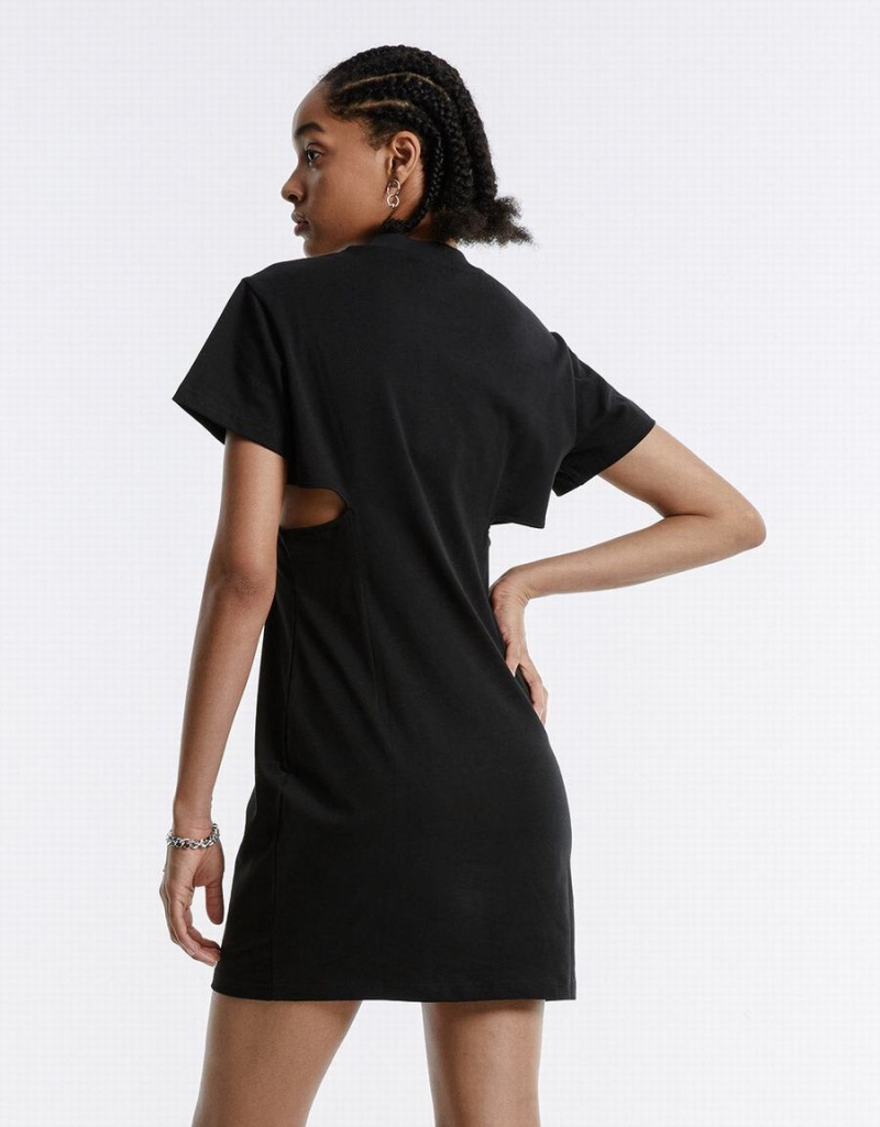 Vestido Urban Revivo Cut Out Letter Mini Mujer Negros | TGP8046YT